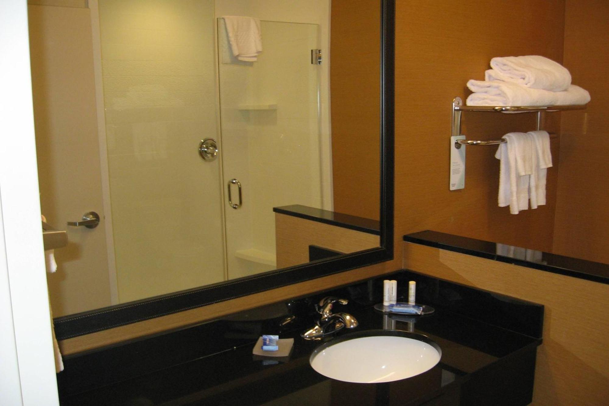 Fairfield Inn & Suites By Marriott Elmira Corning Horseheads Exterior photo